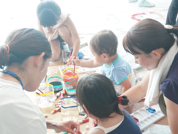 「あれもこれも使いたい!」お絵かき道具へまっしぐら