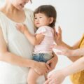 【乳幼児期】これでOK！人見知りしない子に育てるには？