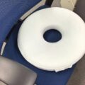 会陰切開の傷や痔で「座るのがこわい…」産後ママに円座クッションは必要？実際に使ってわかった本音と先輩ママの声