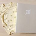 新生児の服をアルバムで残すならこれ！1冊でまとめる思い出保存法